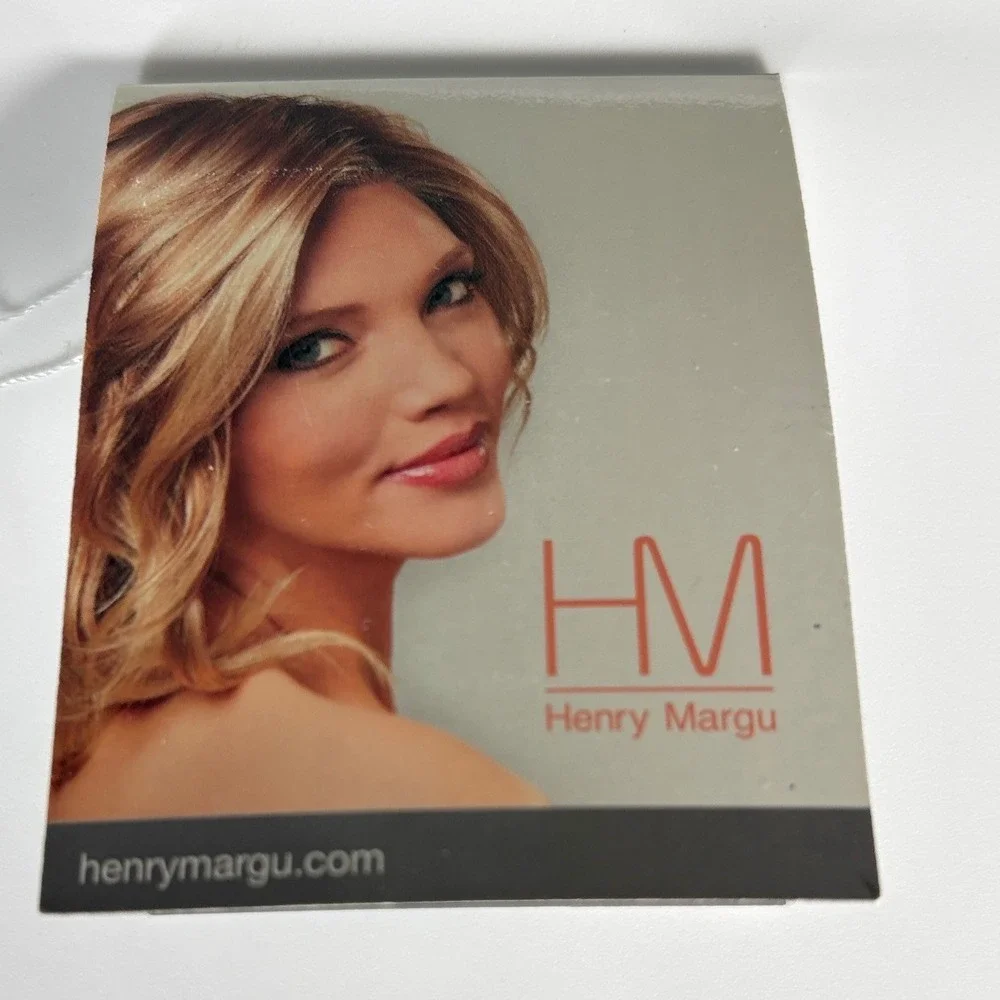 Henry Margu Iris Wig Short Straight Medium Brown Highlights‎ 8H NWT